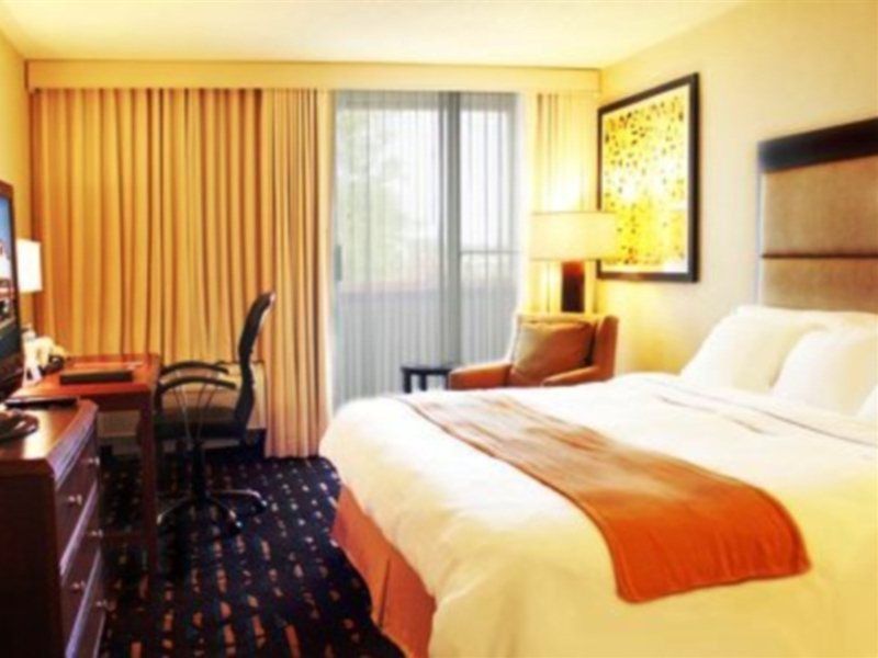 Hotel Wyndham Chicago O'Hare Rosemont Exterior foto